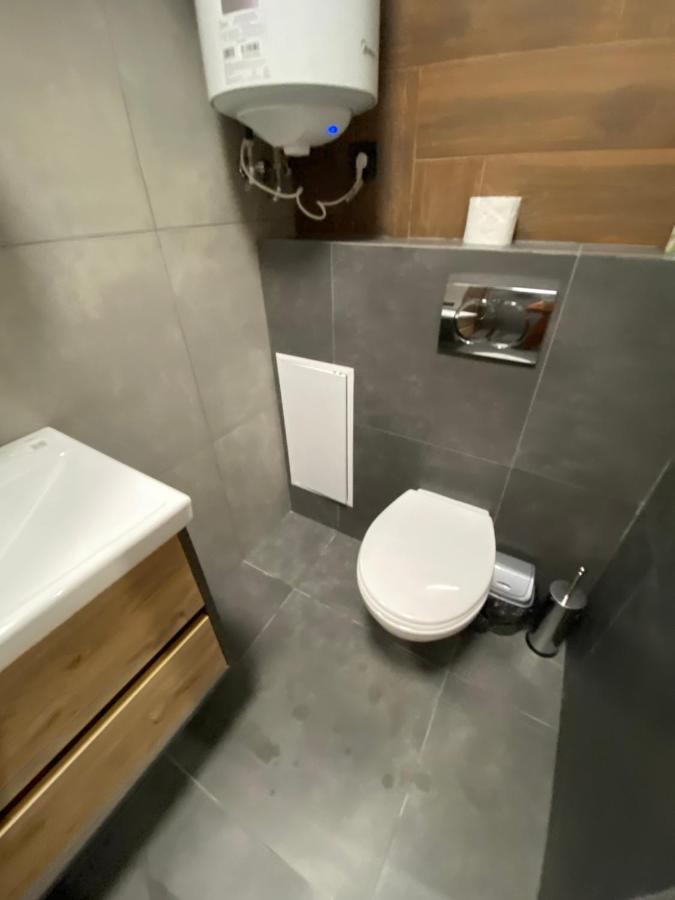 Віп Студія По Вулиці Крехівській 6 Біля Візового Центру На Джерельній Lviv Exterior foto